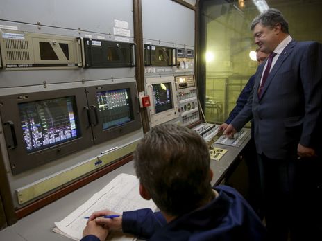 Порошенко пообещал авиастроителям поддержку с выходом на новые рынки: Украинский авиапром имеет хорошее будущее