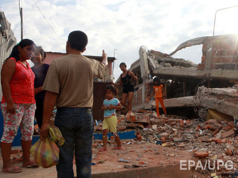 Число жертв землетрясения в Эквадоре растет