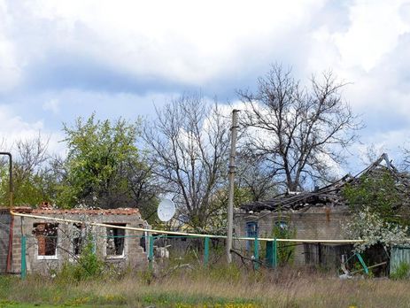 Пресс-центр АТО: Боевики обстреляли из тяжелой артиллерии село в 20 км от линии разграничения