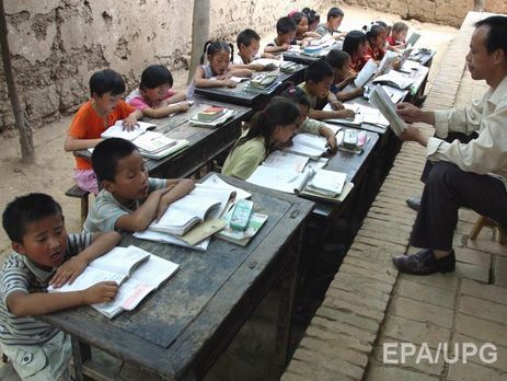 В приграничных с Россией районах Китая разрешили рожать троих детей