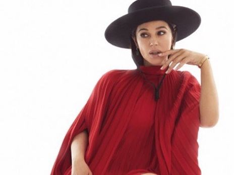 ﻿Белуччі підстригла волосся