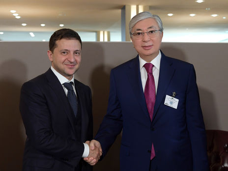 Зеленский и Токаев обменялись приглашениями совершить взаимные визиты