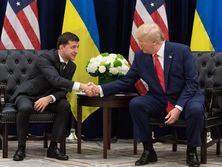 Зеленский впервые встретился с Трампом
