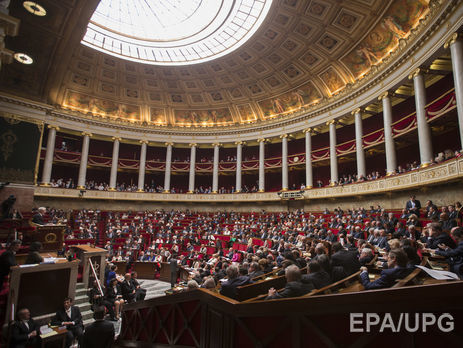 Депутаты нижней палаты парламента Франции предложили правительству снять санкции с РФ