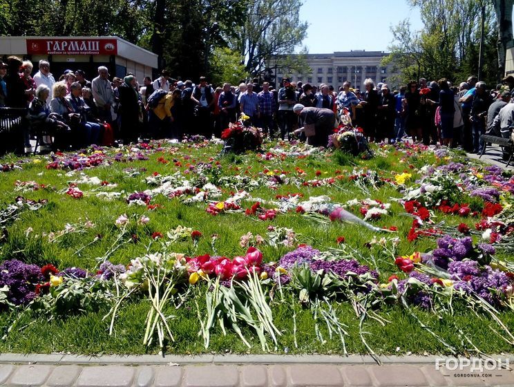 2 мая в Одессе: "заминированное" Куликово поле, снайперы и хокку Авакова