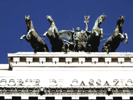 В Италии суд оправдал украинца, который украл в гипермаркете еду 