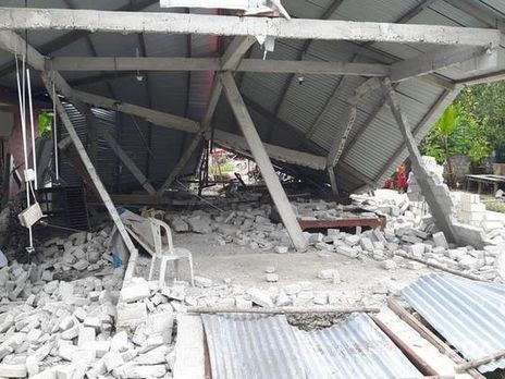 Число жертв землетрясения в Индонезии возросло до 30 человек