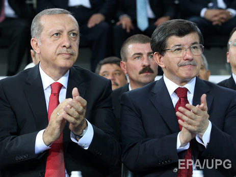 Премьер-министр Турции Давутоглу может уйти в отставку из-за разногласий с Эрдоганом – СМИ