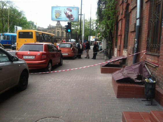 Полиция: Конфликт со стрельбой возле офиса "7 канала" в Одессе произошел из-за ДТП