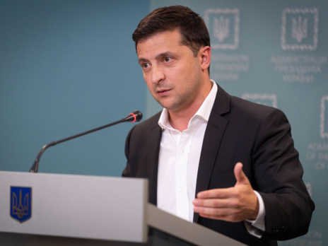 Зеленский на брифинге: У вас есть дети? У меня тоже. Я должен уходить