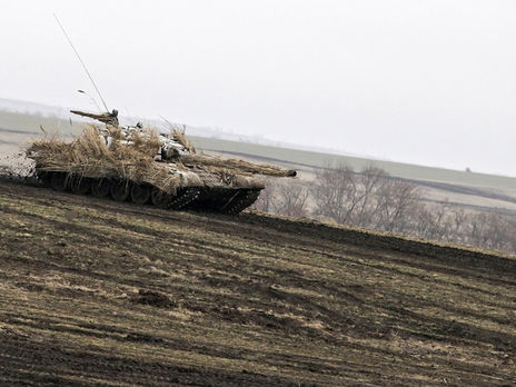 Пресс-центр штаба АТО: Боевики 8 мая девять раз обстреливали позиции украинских военных