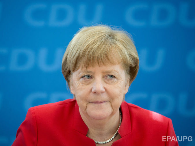Рейтинг партии Меркель в Германии упал до самого низкого за четыре года показателя