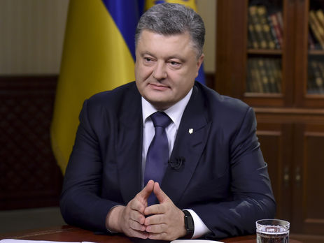 Порошенко в День матери присвоил звание 