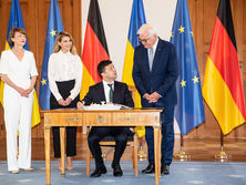 ﻿Україна підписала 