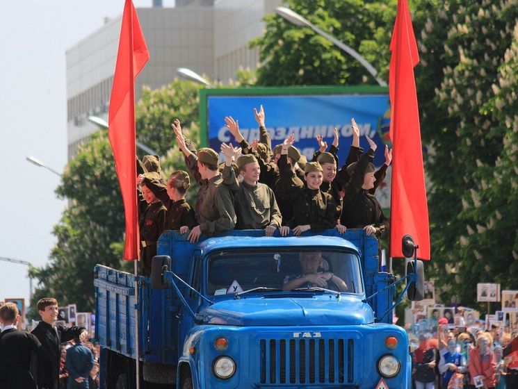 В Луганске состоялся парад, посвященный Дню Победы