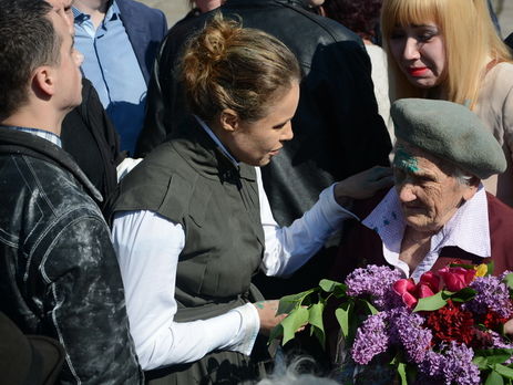 Оппозиционный блок: В Славянске радикально настроенные молодчики облили зеленкой героя Великой Отечественной войны