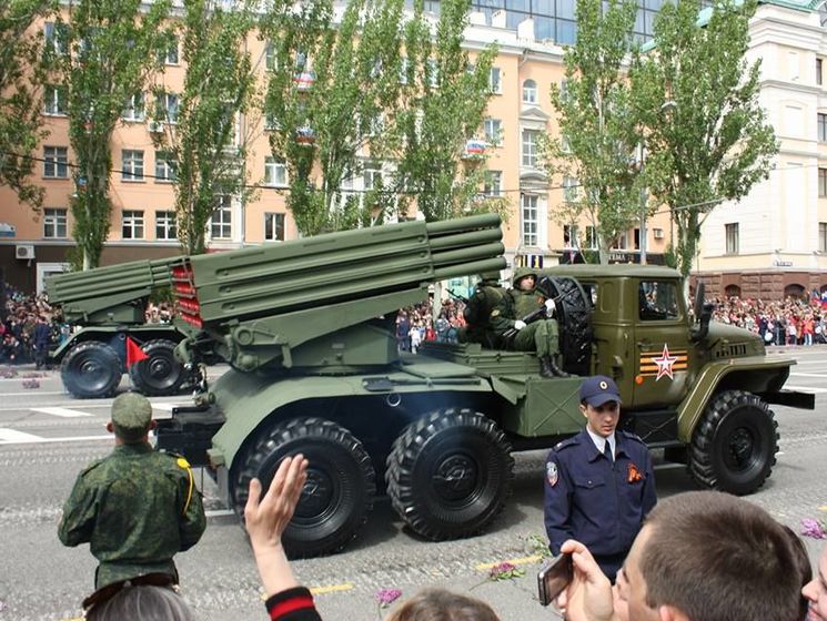 ОБСЕ: Наличие тяжелого вооружения в Луганске и Донецке накануне парадов к 9 мая является нарушением Минских соглашений