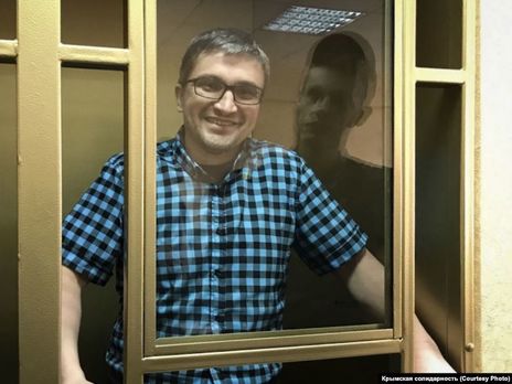 Российский суд приговорил крымскотатарского блогера Мемедеминова к двум с половиной годам лишения свободы