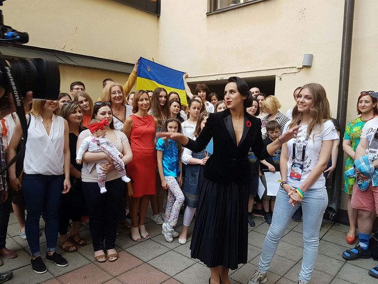 Джамала встретилась в Швеции с украинской общиной
