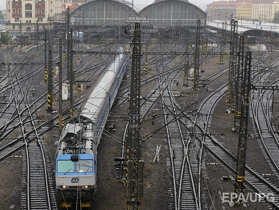 В Чехии эвакуированы вокзалы и учреждения разных городов из-за анонимного сообщения о заложенных бомбах