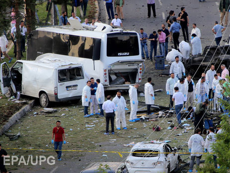 В турецком Курдистане взорвался начиненный взрывчаткой автомобиль, погибли три человека