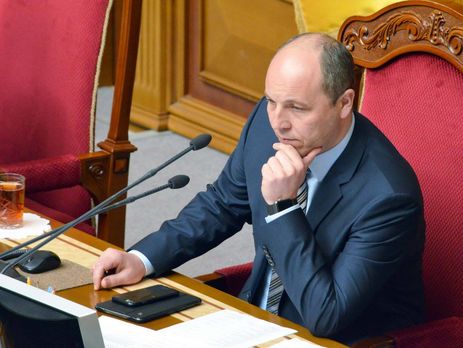 Парубий заявил, что парламентарии обсудят вопрос создания временной следственной комиссии по офшорам
