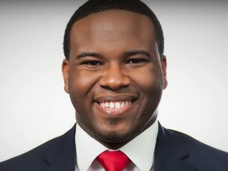 В США к 10 годам тюрьмы приговорили бывшую полицейскую, которая по ошибке застрелила соседа