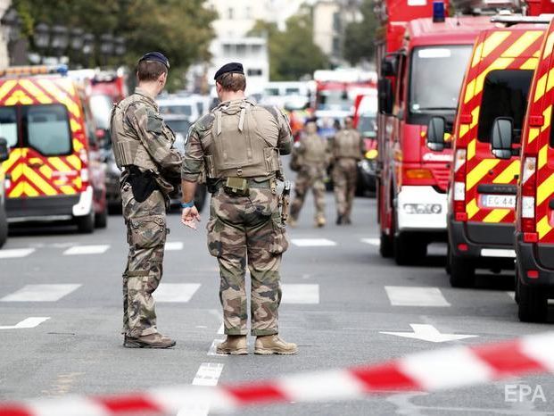 ﻿У Парижі напали на префектуру поліції, загинуло щонайменше чотири людини