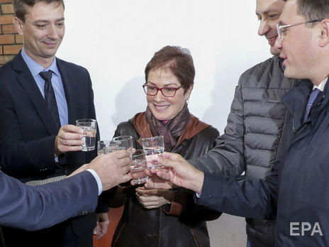 Трамп решил отозвать Йованович из Украины после жалоб Джулиани – СМИ