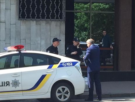 Полиция составила протокол на главу Минэнерго Насалика за неправильную парковку