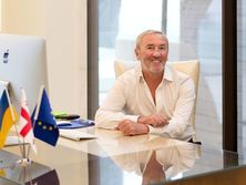 Черновецкий распустил свою партию