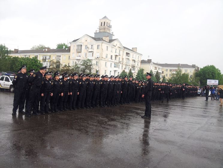 Патрульные полицейские в Краматорске и Славянске приняли присягу