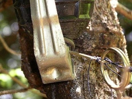 В Марьинке две женщины подорвались на растяжке