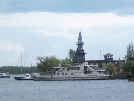 В Херсоне во время детской регаты спасатели вытащили из воды четырех пострадавших