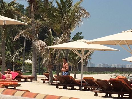 Журналист Гнап: Экс-генпрокурор Украины Ярема с семьей наслаждается отдыхом в Дубае