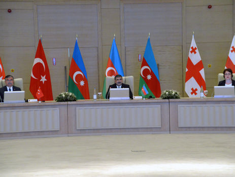 Азербайджан планирует провести совместные военные учения с Турцией и Грузией