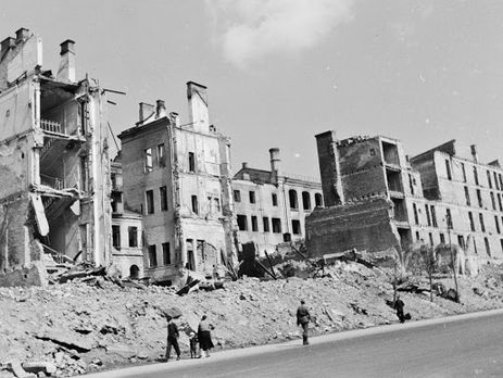 Киевлянка Хорошунова в дневнике 1942 года: Огороды – новая кампания, которой занят весь город 