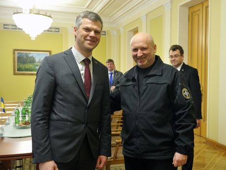 Турчинов: Украинского летального оружия недостаточно для эффективного противодействия РФ