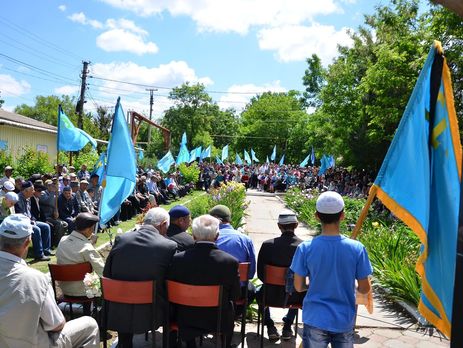 В Крыму прошли массовые акции памяти жертв геноцида крымскотатарского народа. Фоторепортаж