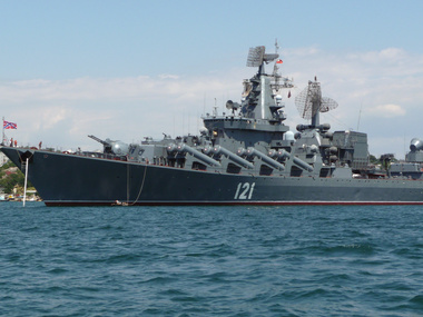 Ракетный крейсер "Москва" идет курсом на Украину