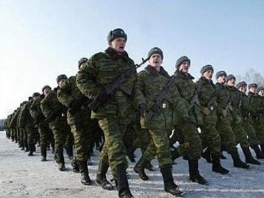 Министр обороны Тенюх: Перемещение украинских войск в Крым не планируется