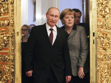 Меркель &ndash; Путину: Референдум в Крыму противоречит украинскому законодательству