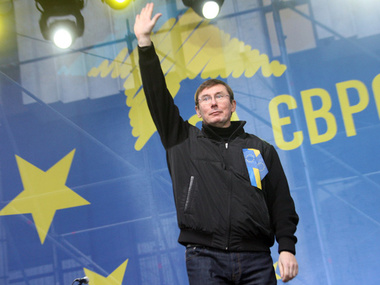 Луценко: В Киеве заканчивается третья мировая война