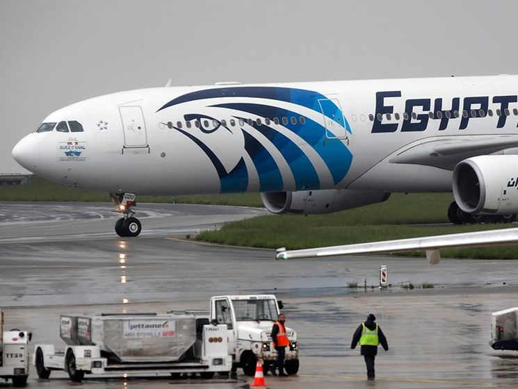 Обломки упавшего самолета компании EgyptAir нашли в Средиземном море