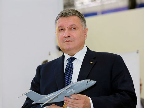 Аваков сказав, що МВС перший державний орган, який придбає вітчизняні літаки для своїх підрозділів