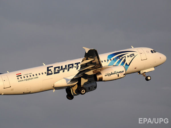 CNN: Перед крушением на борту самолета EgyptAir сработал датчик задымления