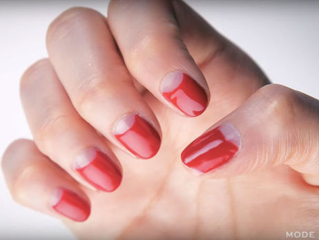 100 лет истории маникюра показали за две минуты. Видео