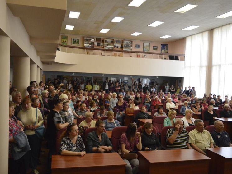 Жители Комсомольска протестуют против переименования города в Горишни Плавни