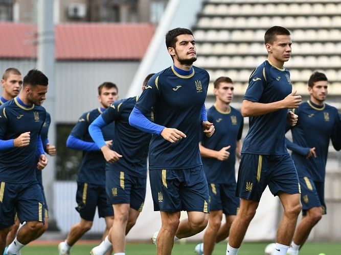 ﻿Букмекери вважають збірну Україну U21 аутсайдером матчу кваліфікації на Євро 2021 проти Румунії