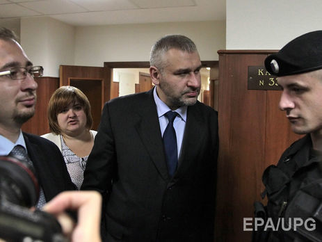 Фейгин: Защита попытается убедить Савченко подать прошение о помиловании